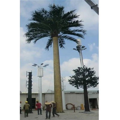 Torre dell'albero mimetizzata Torre delle telecomunicazioni artificiale